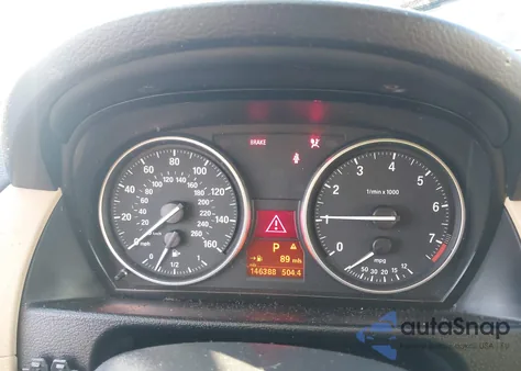 2015 BMW X1 Sdrive28I z USA, uszkodzony, nr VIN WBAVM1C54FV315853